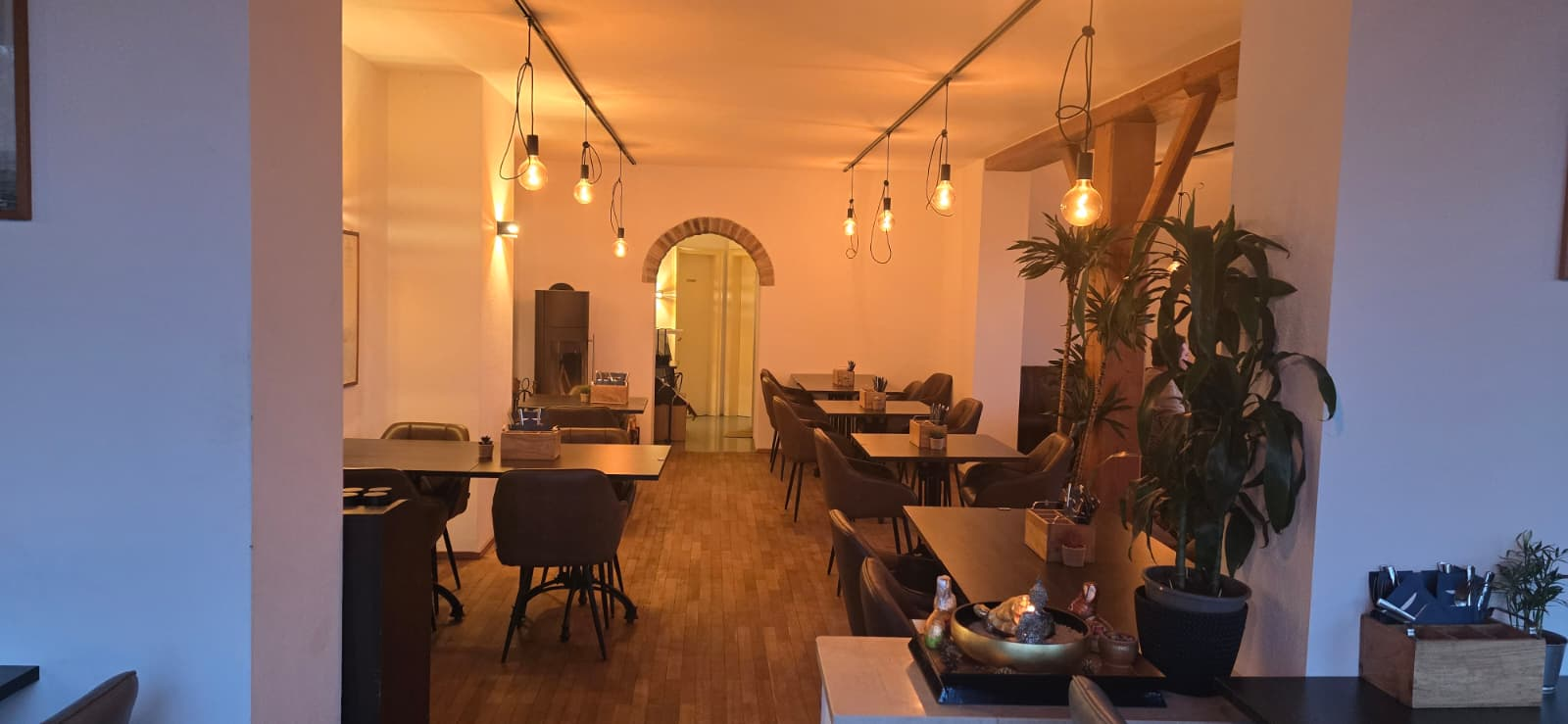 Hero 0